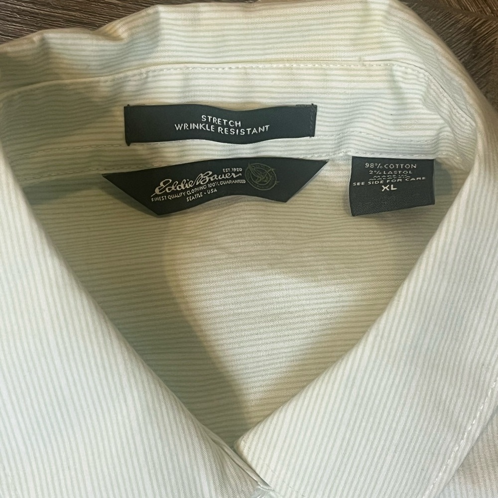 Eddie Bauer Women’s XL Button Down Shirt Bundle Light Green and Pink Stretch - Picture 8 of 10